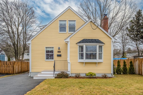 21 Alpena Avenue Boston Home Listings - Greater Boston Realty Team LLC Massachusetts Real Estate